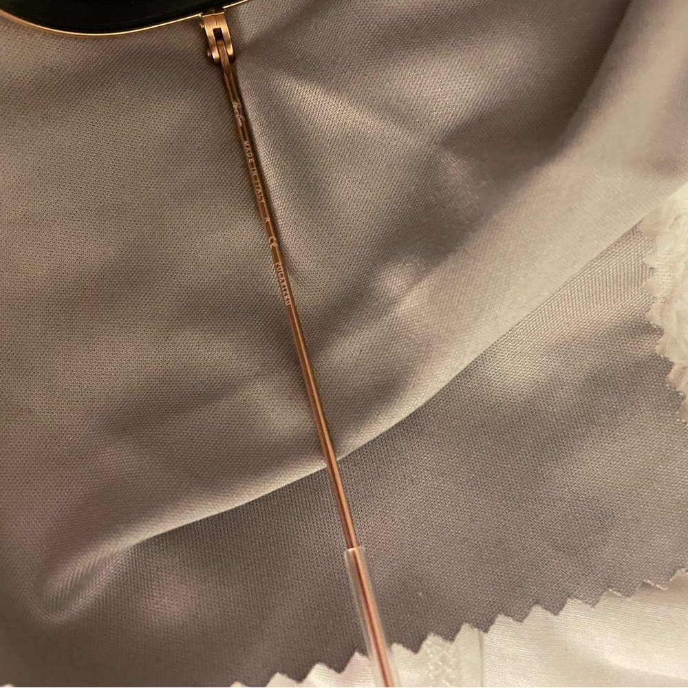 Ray-Ban Silver Aviators - Picture 3 of 5